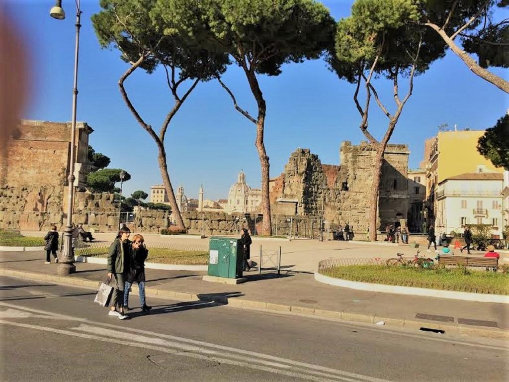 Casa Vacanze Colosseum By Alice Roma Exterior foto